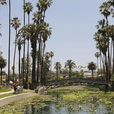 Resort Getaway In Private Garden Terrace Villa W Luxury Amenities Los Angeles Exterior photo